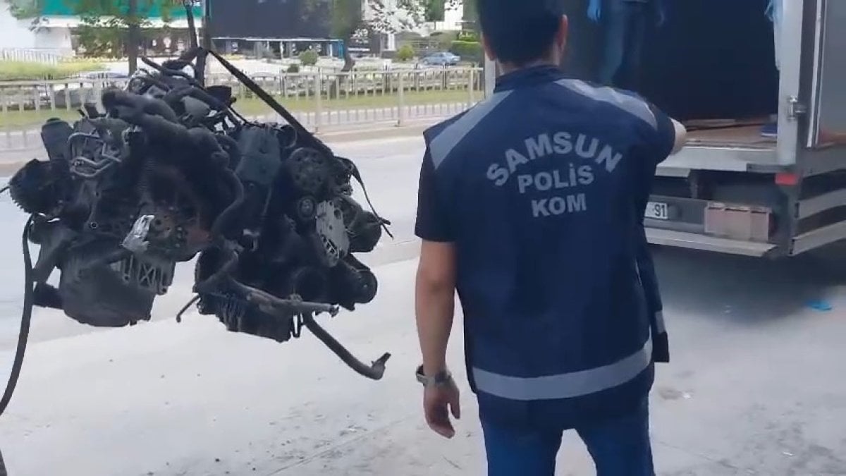 samsunda-13-adet-gumruk-kacagi-luks-arac-motoru-ele-gecirildi-YCLvxeMn.jpg