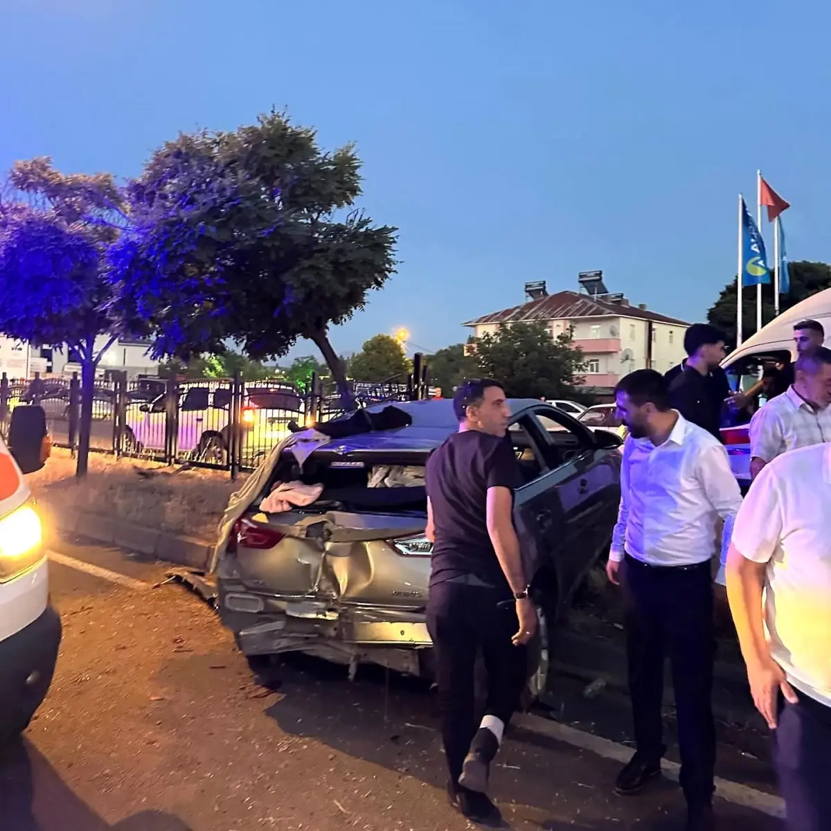 bingolde-zincirleme-trafik-kazasi-5-yarali-gIgmaj8V.jpg