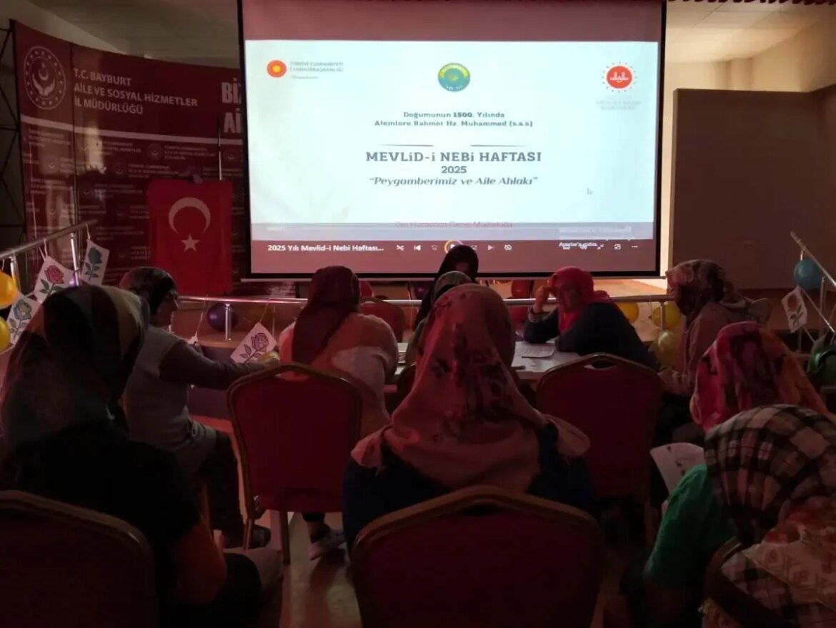 bayburtta-mevlid-i-nebi-programi-duzenlendi-z4r3PbUW.jpg