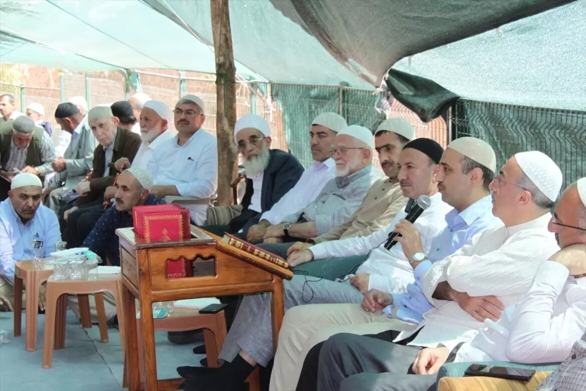 hizanda-bediuzzaman-said-nursi-icin-mevlit-programi-duzenlendi-29MCfqDO.jpg