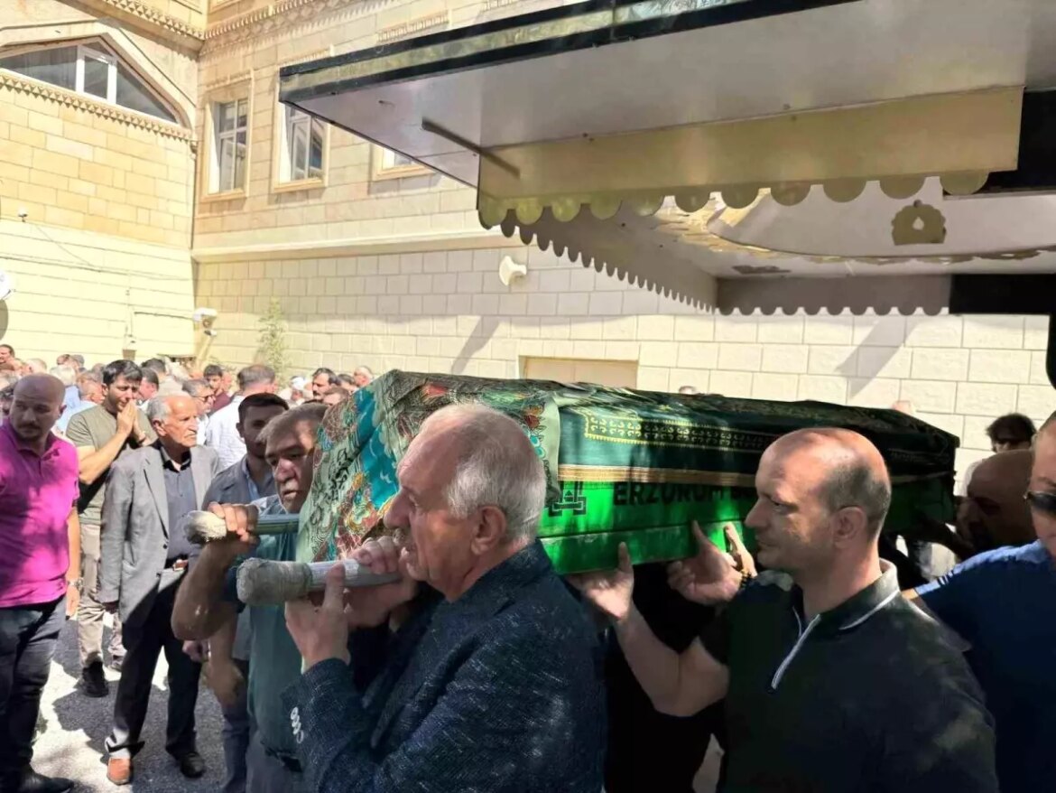 is-insani-vahit-bingolun-ablasi-halime-kilinc-vefat-etti-hZPWcnb6.jpg